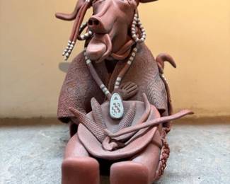 Elizabeth Abeyta ceramic figurine