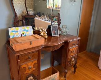 Antique Make Up Bureau