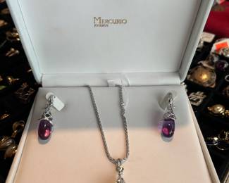 18k and Amethyst.
