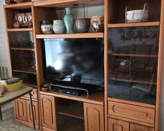 Entertainment system and pottery