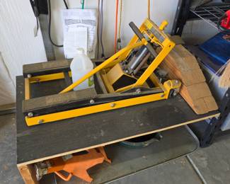 ATV/Motorcycle Hydraulic Pump Jack Stand & Lift