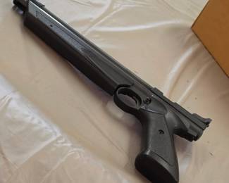 Crosman American Classic (Black) Variable Pump, Single-Shot Air Pistol