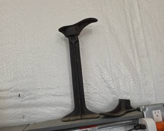 Cast Iron Cobbler Shoe Repair Stand w/ 2 Shoe Molds