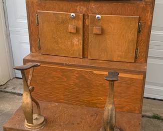 Portable Shoe Shine Stand