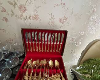 Gold color cutlery