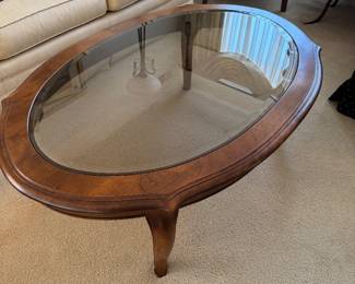 Ethan Allen - Country French Coffee table $100