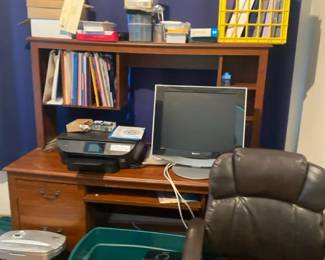 Small Cherry Colored Round Wood Table With Two Matching Chairs