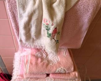Vintage pink and white bath towels and linens
