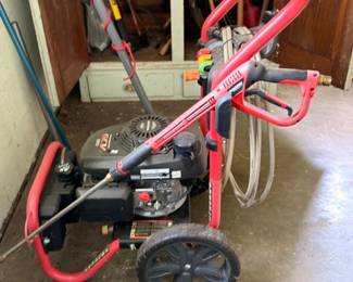 Gas powered pressure washer