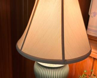 Green reeded pottery ginger jar table lamp with silk shade