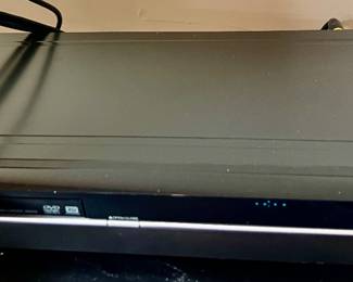 15. Sony Compact Disc Player CPD-CX400