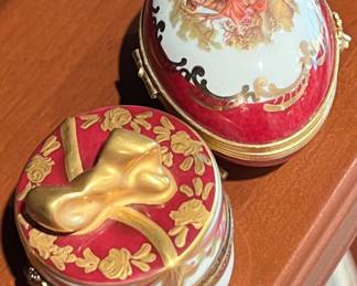 48. Limoge Ceramic Keepsake