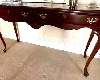 134. Console Table w/ 2 Drawers (52" x 16" x 29")