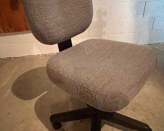 99. Grey Desk Chair 