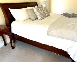 131. King Sleigh Bed