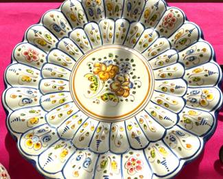 31.  Pair of Conde Talavera Plates