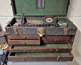 @nd vintage wooden toolbox