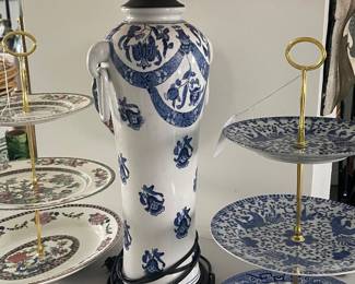 Tired plates for appetizers, blue porcelain MCM lamp