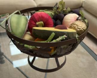 Metal Wire Fruit Basket with Decorative Artificial Fruit