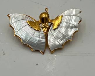 Vintage 1950s MotherOfPearl Butterfly Brooch