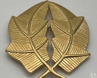 Vintage GoldTone Leaf brooch