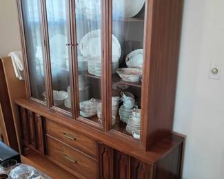 MCM china cabinet Diffingham 