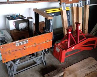 Work mate stand and auto ramps & 