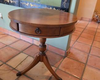 Vintage Round Drum Table Side End Table Drawer Pedestal Claw Feet Wood