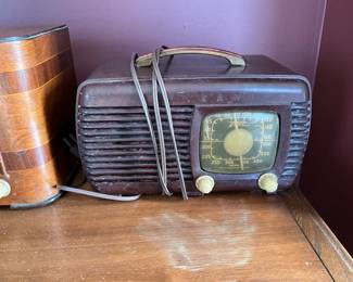 Bakelite radio