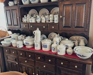 Pfaltzgraff Yorktowne Pattern