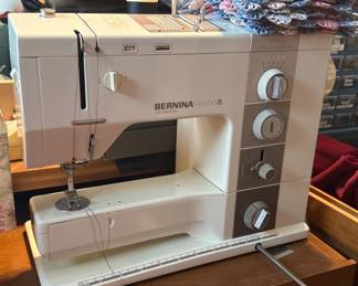 Bernina Sewing Machine, with Manual & Pedal
