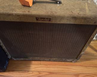 Fender Vintage Tube Amplifier with Tweed Covering