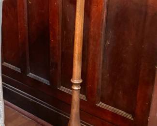 Queen Anne Style Turned Mahogany Tripod Pedestal Plant Stand