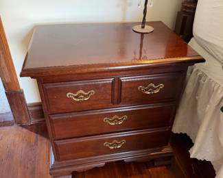 Mahogany Finish Traditional 3-Drawer Nightstand with Brass Hardware