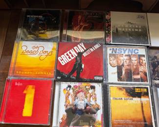 Mixed Lot of 9 Pop Rock and Alternative Music CDs featuring Green Day