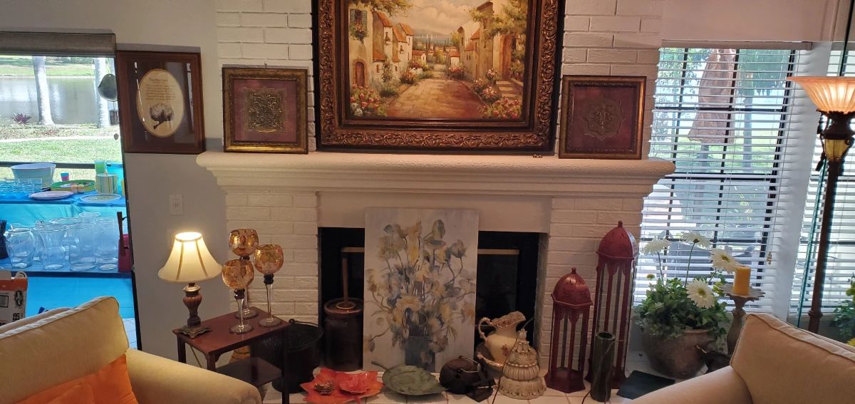 This home is full of art and lovely decor. 