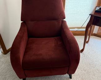 AMERICAN LEATHER Push Back Recliner