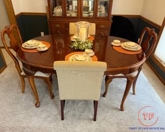 American Craftsman Collection by STANLEY Dining Room Set