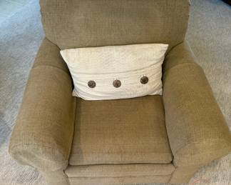 LEXINGTON Oversized Armchair