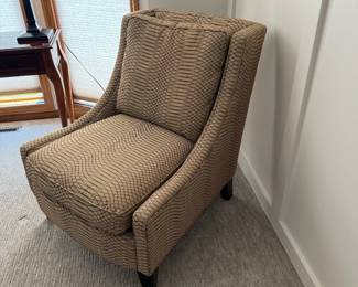 BROYHILL Armchair