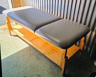 The last 7 photos are located off site. The owner is happy to show them to you if interested. These pieces are from his beauty salon.