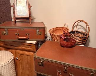 OshKosh Luggage Suitcase