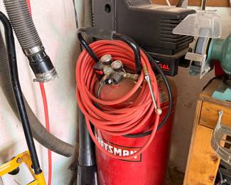 Craftsman 20 Gallon Oil-Lubricated Portable Air Compressor with Hose