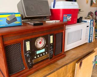 Innovative Technology CD Recorder Music System with Cassette and Radio