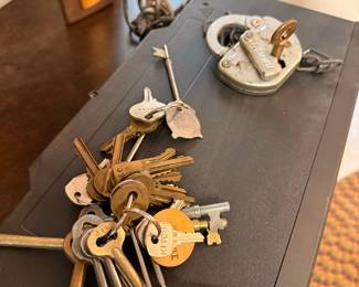 Vintage Master Lock Padlock with Assorted Keys including 'KITCH' and Clover Fob