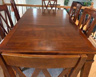 Dining Room Table & Chairs $400