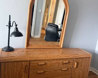 Vintage Dresser w/Mirror $80
