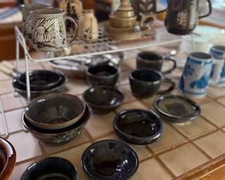 MISC POTTERY/MUGS