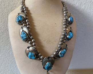 SOUTHWESTERN STYLE TRIBAL BLOSSOM NECKLACE