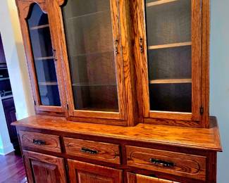 Wood Hutch